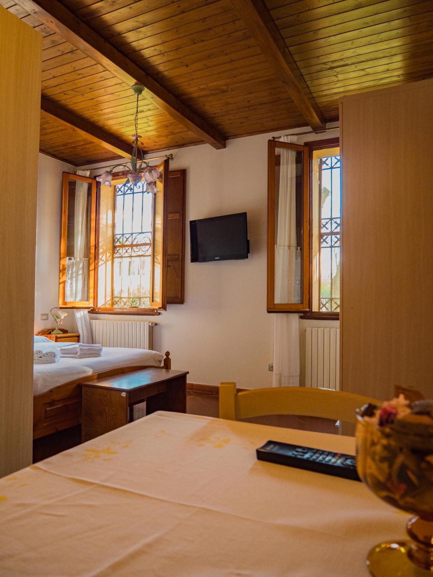 B&B Villa Erika Lugo  Eksteriør billede